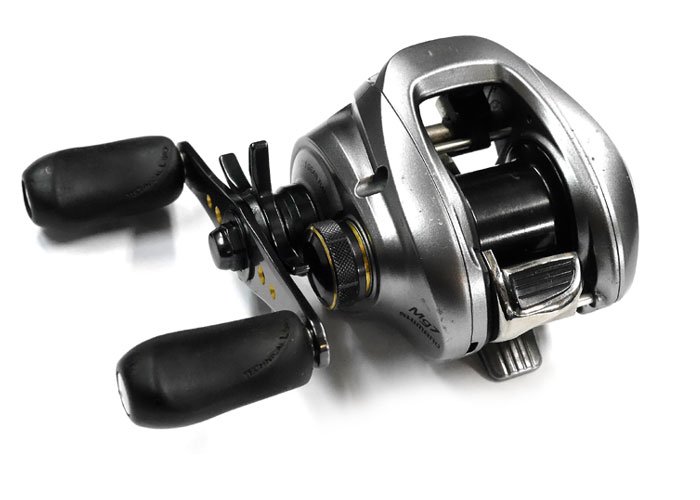 中古品】 シマノ 09 アルデバランMg7 左巻き SHIMANO ALDEBARAN Mg7