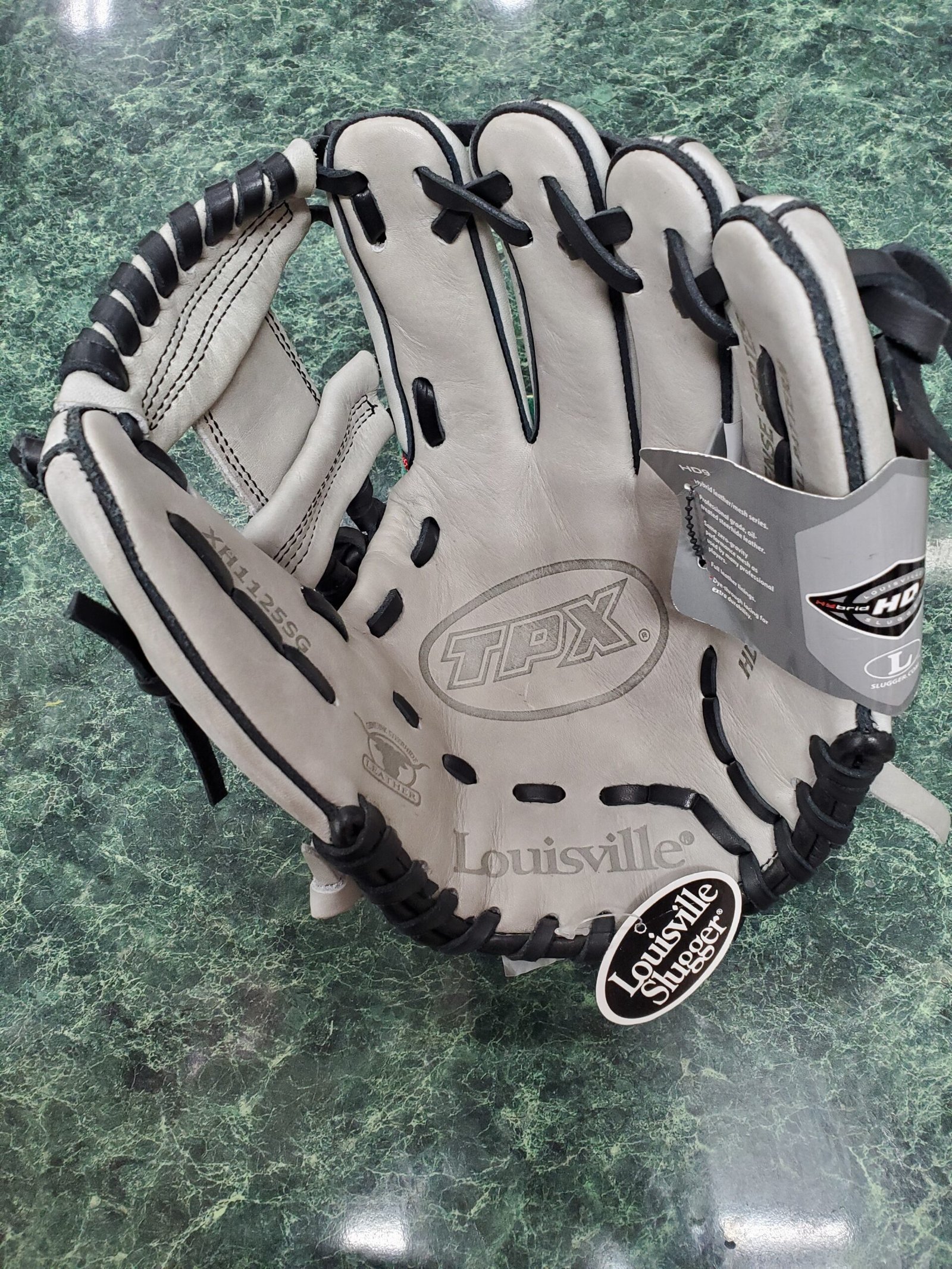 New Louisville Slugger TPX HD9 Series XH1125SG Right Hand Throw