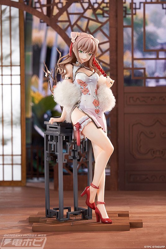 グリッドマン ユニバース』宝多六花と南夢芽がセクシーなチャイナ