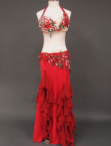 ベリーダンス衣装】大人気！赤×バラのデザイン！輝く装飾が目をひく