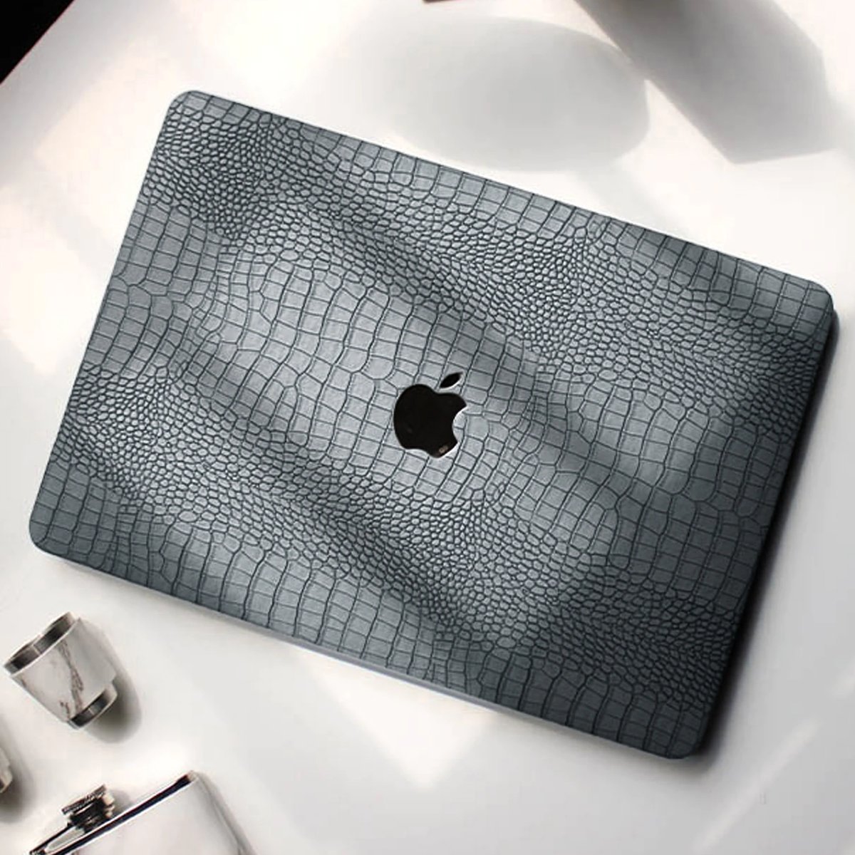 Macbook クロコライトグレーカバー | dey