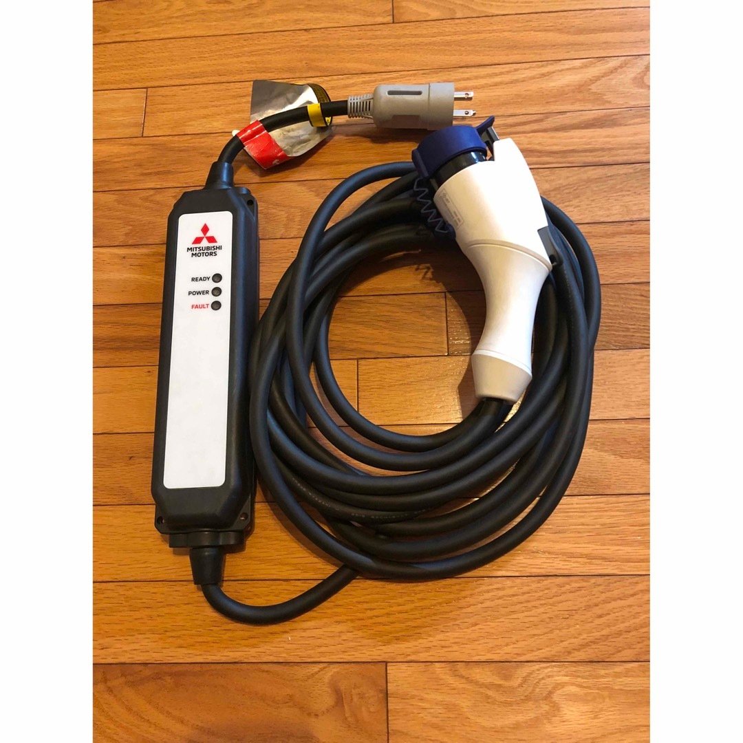 美品 三菱アウトランダーPHEV純正充電ケーブル200V 5m 227 美品三菱