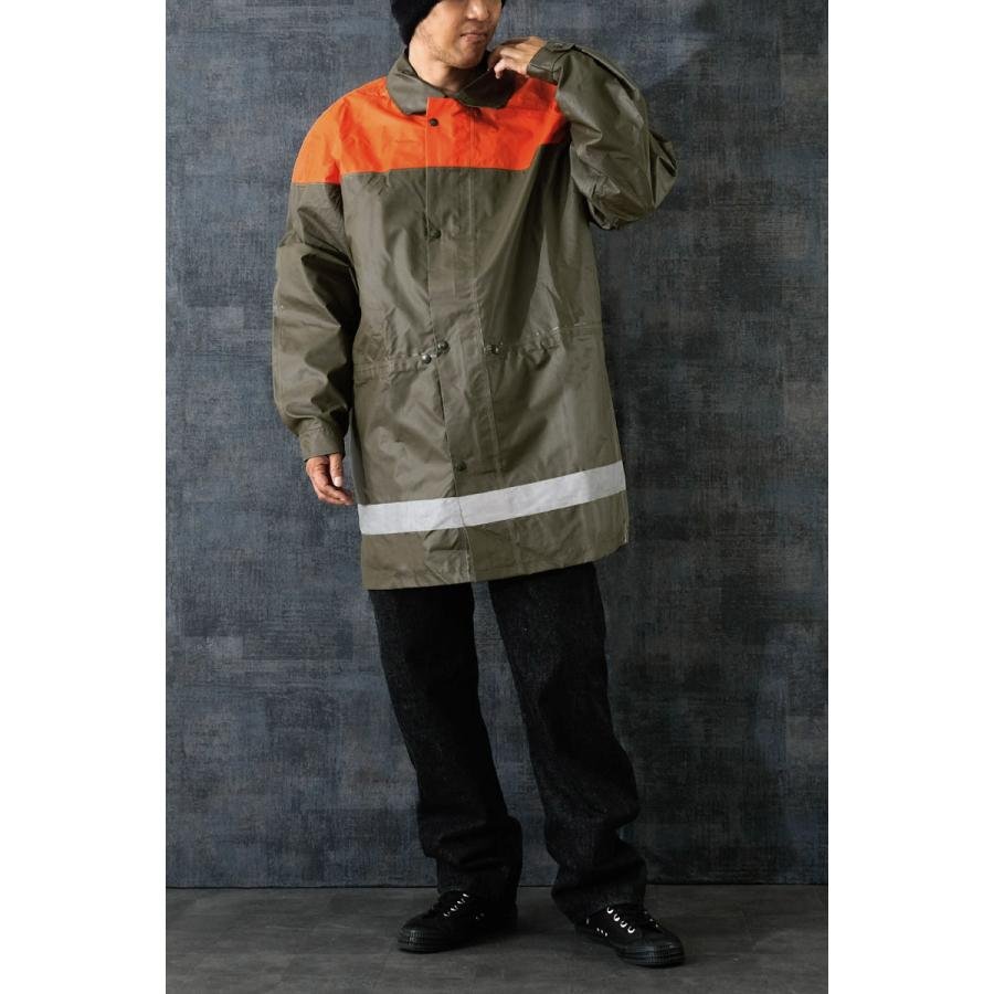 スイス Civil Protection 民間防衛 PVC レインコート デッドストック