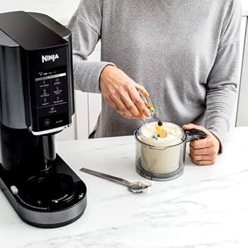 Amazon | Ninja CREAMiアイスクリーム、シャーベット、ミルクセーキ