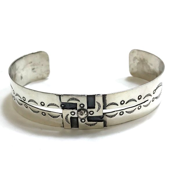 INDIAN JEWELRY】 NAVAJO ナバホ族 P.A.SMITH バングルを通販【paper福岡】