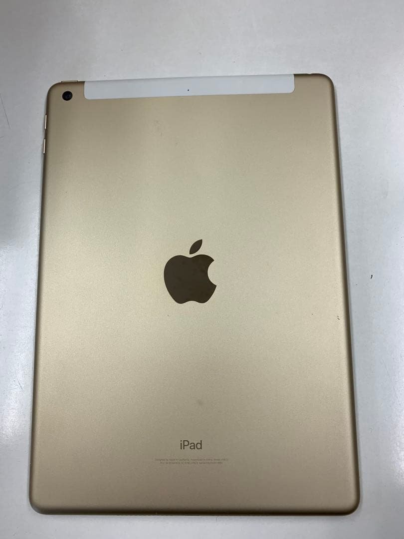iPad 第5世代　32GB 9.7インチ　wifi+cellular Amazon.co.jp: 【整備済み品】 Apple iPad (第5世代) Wi-Fi +