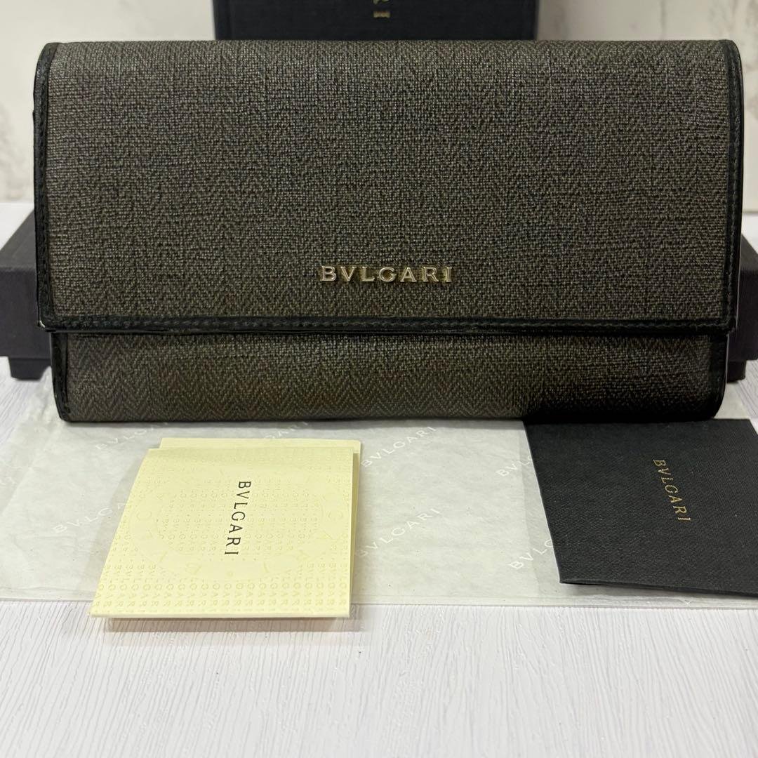 新品同様‼️ ブルガリ　BVLGARI 財布　二つ折り　長財布　ウィークエンド 新品同様‼️ ブルガリ BVLGARI 財布 二つ折り 長財布 ウィークエンド