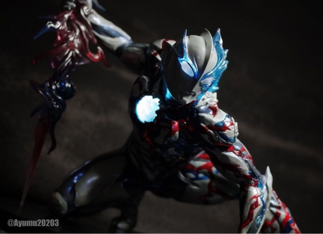 Wrong Floor ウルトラマンブレーザー スパイラルバレード - メルカリ