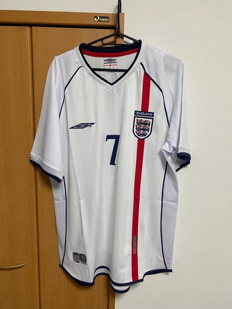 02日韓 W杯 7番 BECKHAM ベッカム イングランド 代表ユニフォーム 去年2万でベッカムユニLゲットした人いるってマジ羨ましすぎるんだけど