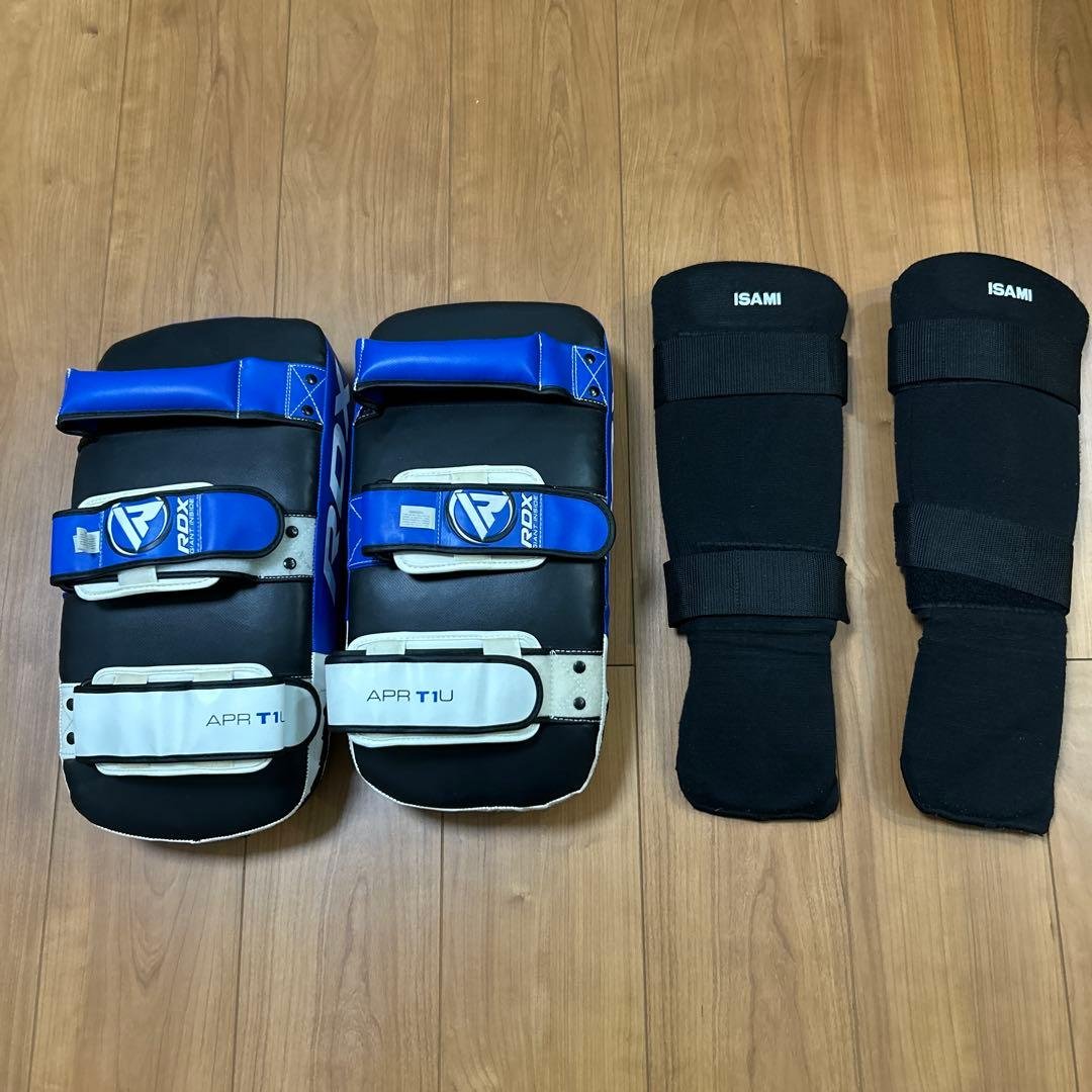 RDX 正規品　ボクシングキックミット　両手セット　イサミ 楽天市場】【正規品・楽天ランキング3冠達成！】RDX 公式 キックミット