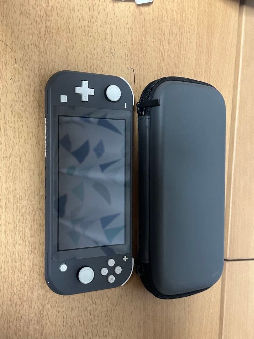 Nintendo Switch Lite グレー ととケースセット商品！ Nintendo Switch Lite グレー 充電器付き ケース付き - メルカリ