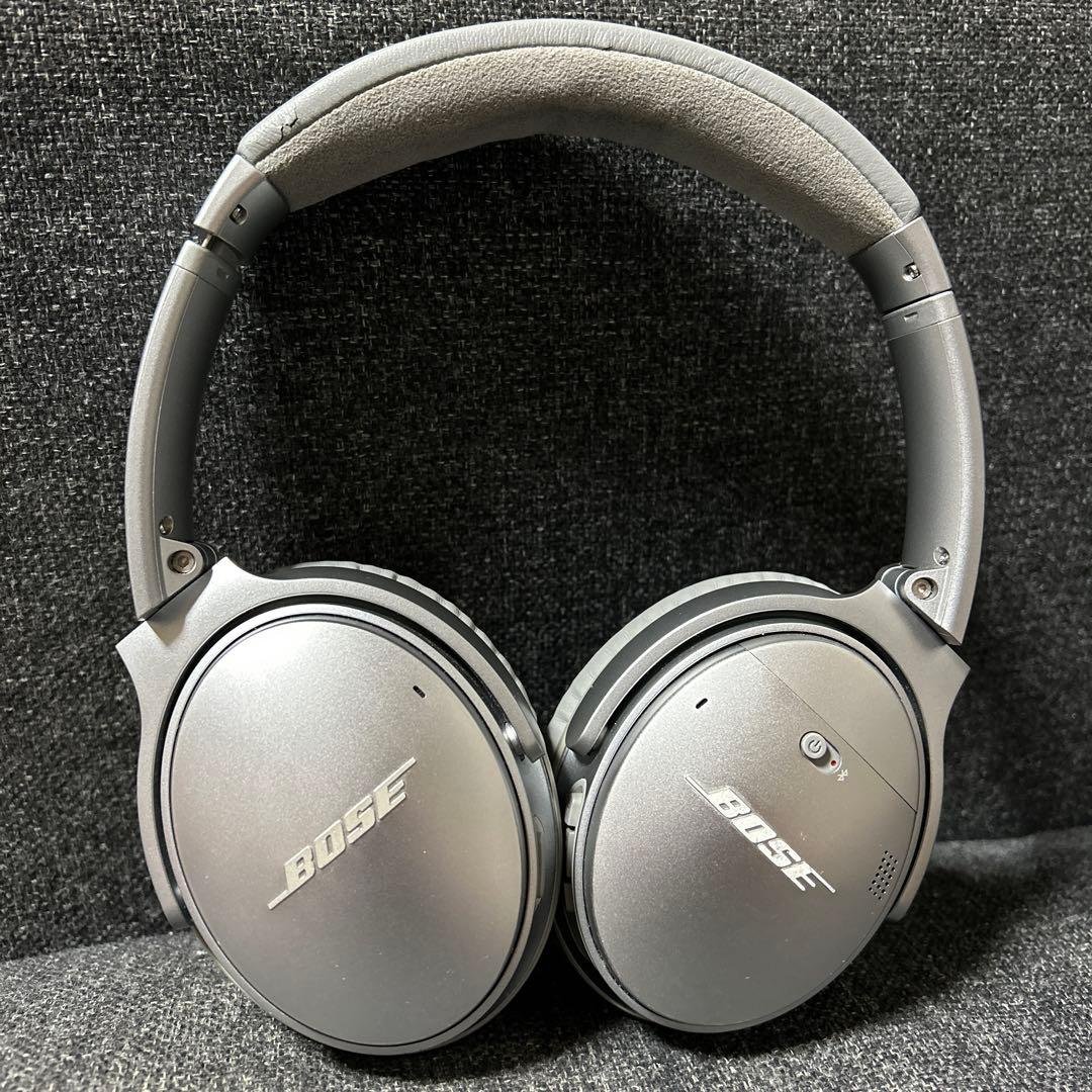 BOSE QuietComfort 35 ヘッドホン　シルバー QuietComfort Bose 35 シルバー ワイヤレスヘッドホン ケース付き