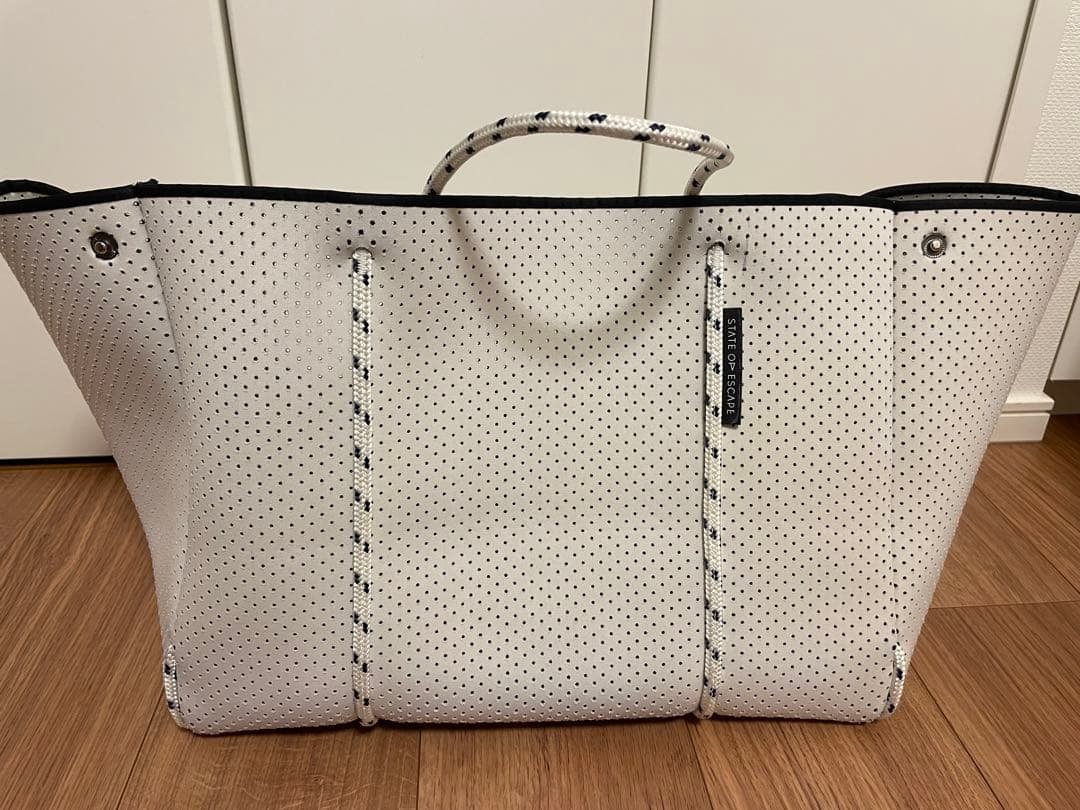 ステイトオブエスケープ大　ポーチ付き　白トートバック　ロンハーマン購入 送料無料 】おしゃれ State of Escape Petite tote ショルダーバッグ