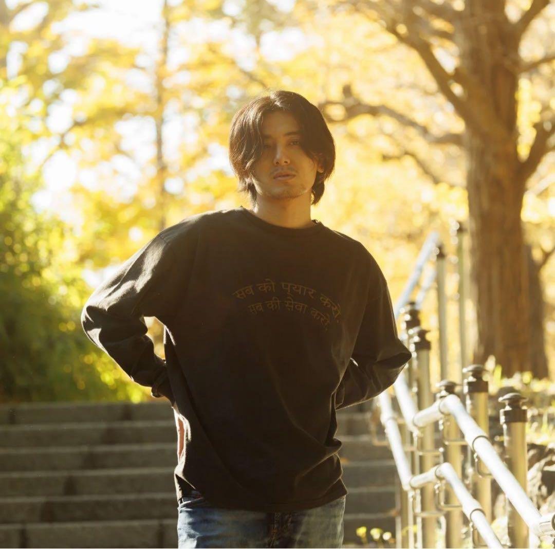 藤井風　ロンT LOVE ALL SERVE ALL