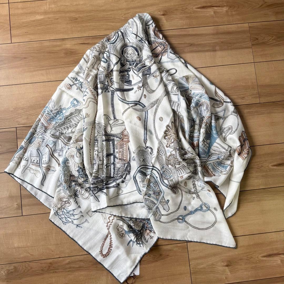 新品未使用 エルメス 25AW カシシル カレ140 《エルメスの世界