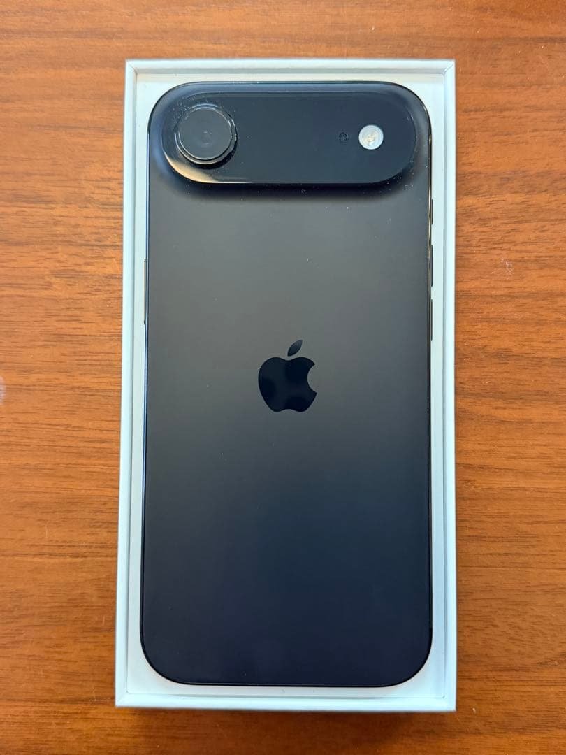iPhone Air 256GB 黒 本体 Apple購入 純正ケース付き MagSafe対応iPhone Airケース - フロスト - Apple（日本）