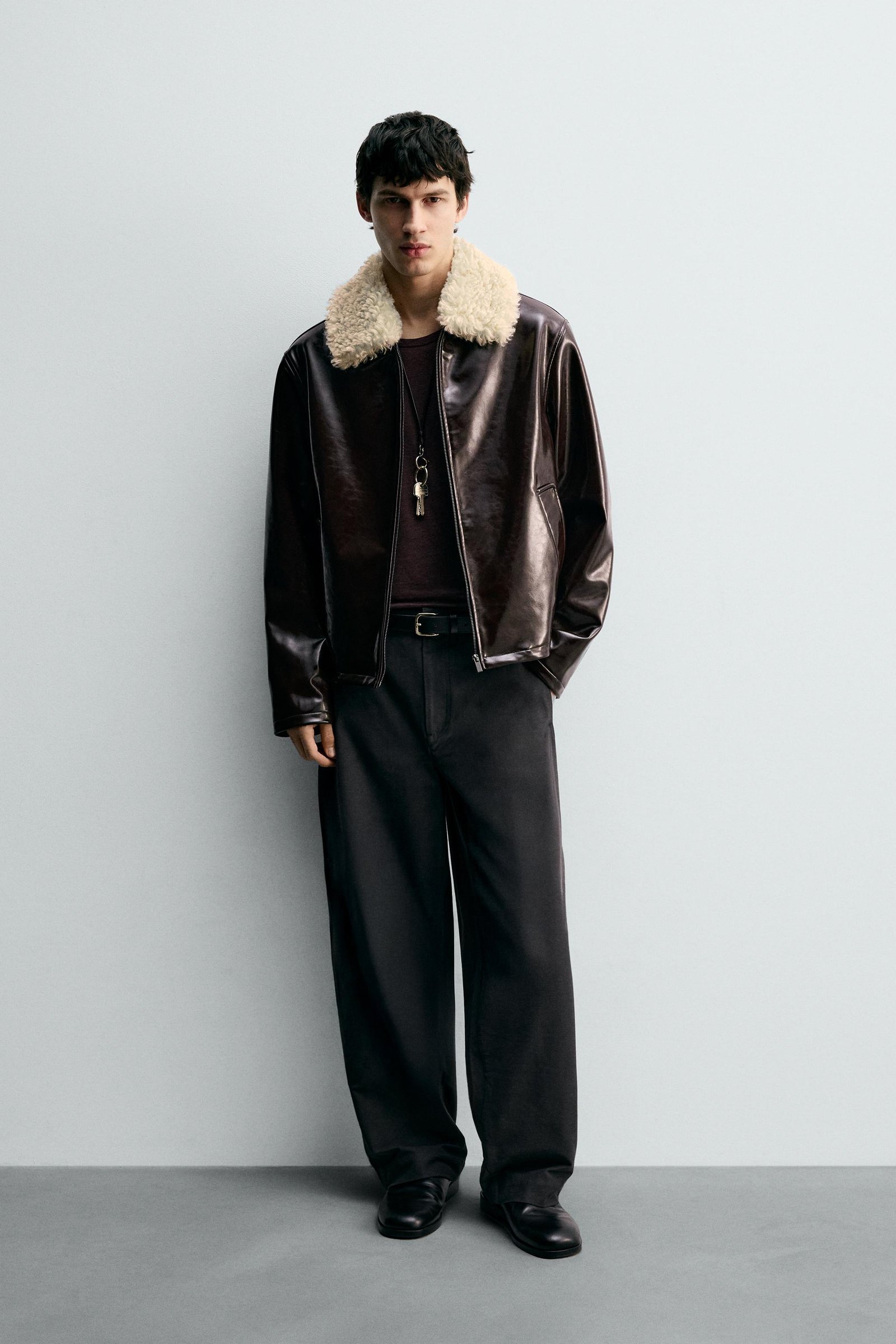 コントラストビニール仕上げジャケット - ダークブラウン | ZARA Japan