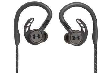 JBL×UNDER ARMOUR、初の無線ヘッドフォン「WIRELESS TRAIN