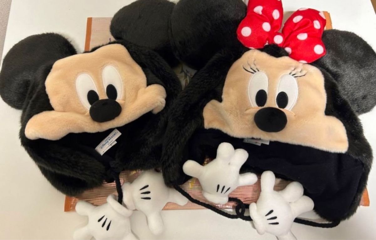 新品未使用 ディズニー ミッキー ミニー ファンキャップ 被り物 セット