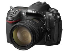 ニコン、1,230万画素CMOS搭載デジタル一眼レフ「D300」