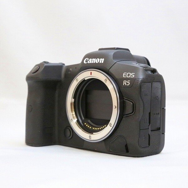 デジタル一眼レフ キヤノン「EOS 5D Mark III」をご使用のプロ